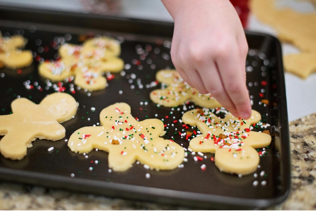 Making Christmas cookes